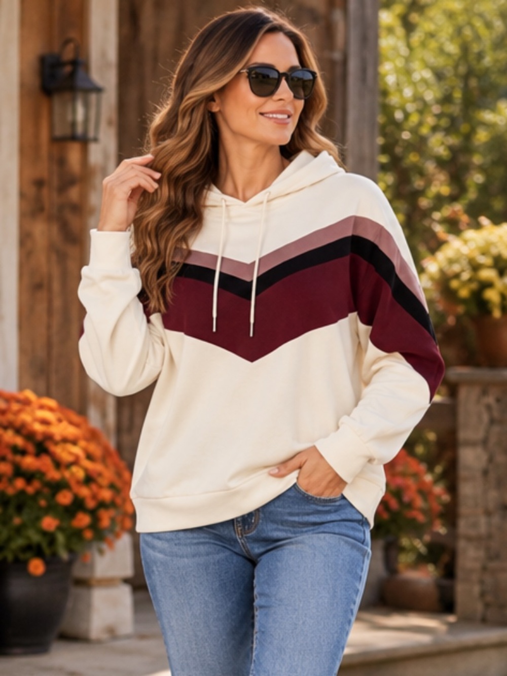 Kinesis Colorblock Chevron Soft Pullover Hoodie Cream Burgundy Size XL NWOT